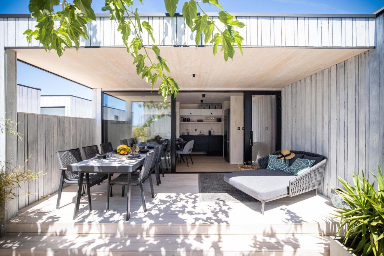 Arcadia Eco-Luxe Mobile Homes With Infinity Pool By Oiko Collection Privlaka  Zewnętrze zdjęcie